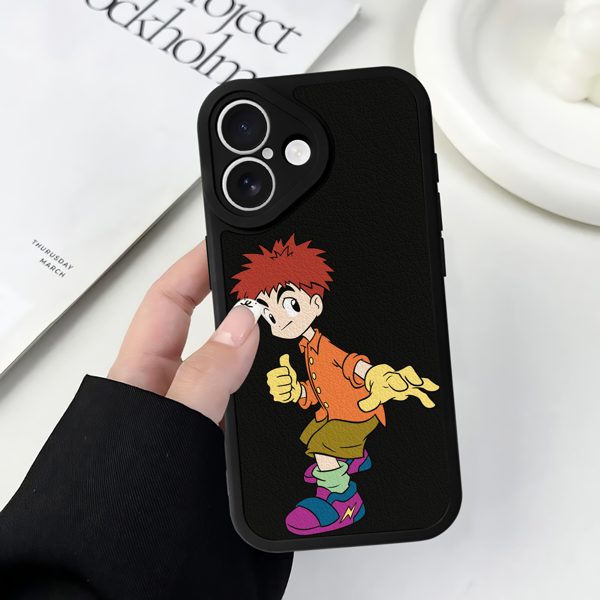 （画像用） Digimon デジタルモンスター/デジモン 【iPhone 16シリーズ対応】シリコンスマホケース（レザー調） 材質：シリコン